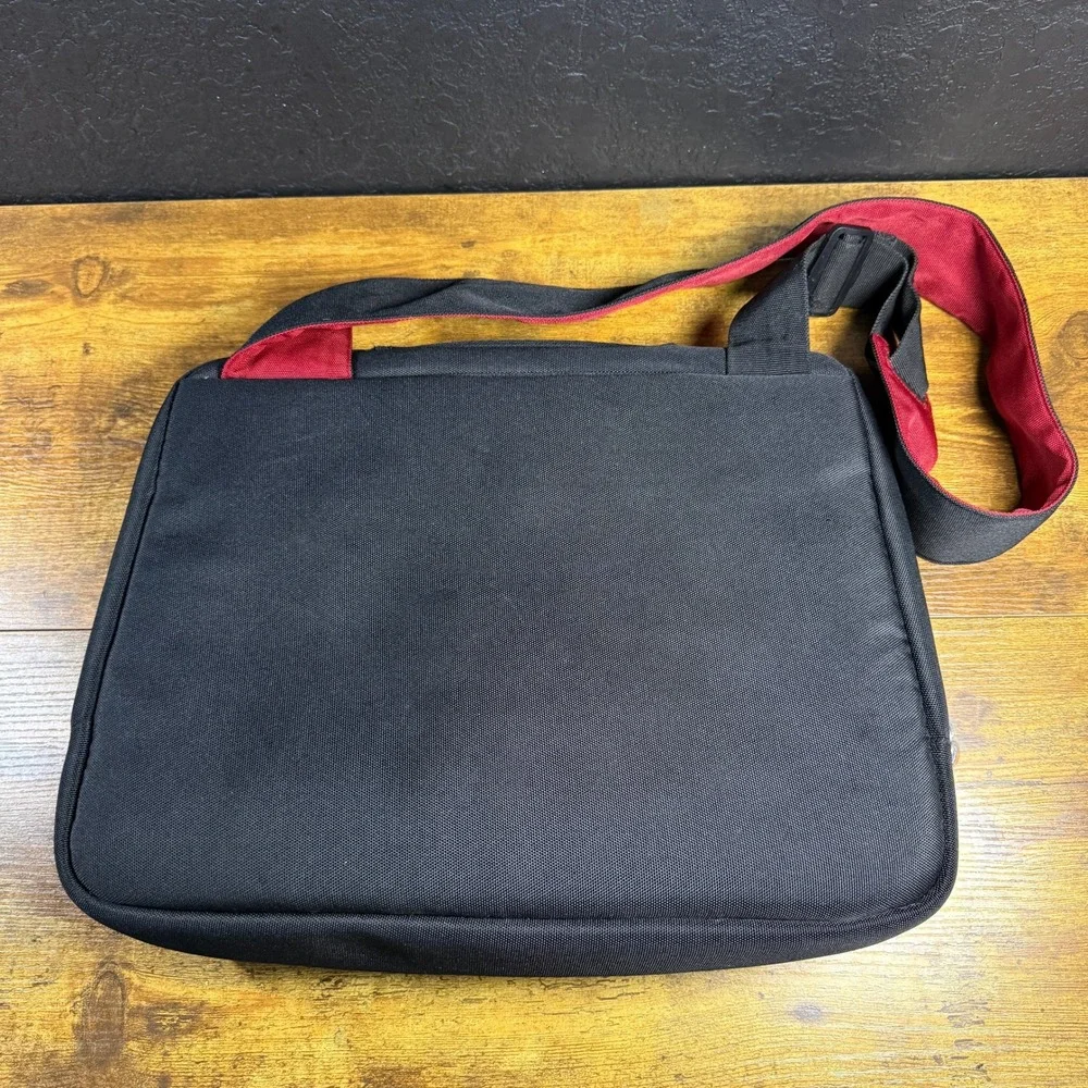 Belkin Messenger Laptop Bag F8N051 Black Nylon Tech Briefcase Unisex One Size